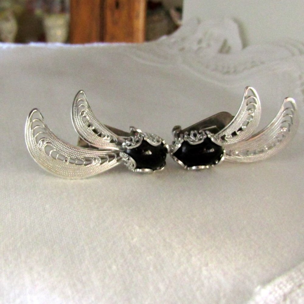 Vintage Silver Filigree Clip Earrings Deep Blue Prongset Stones